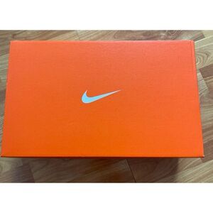 Nike empty shoe box‎